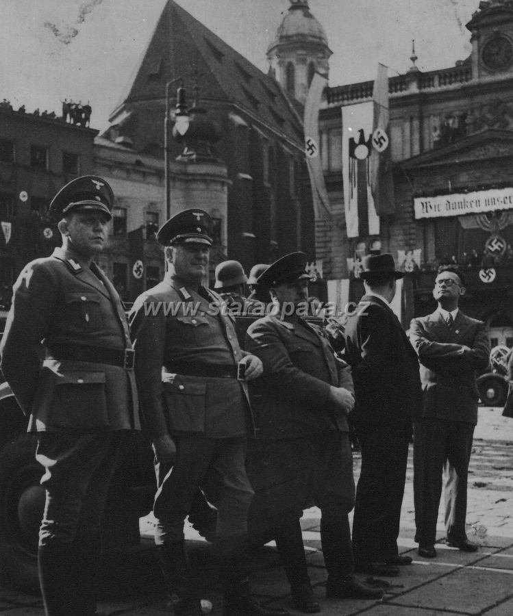 1938 (9).jpg